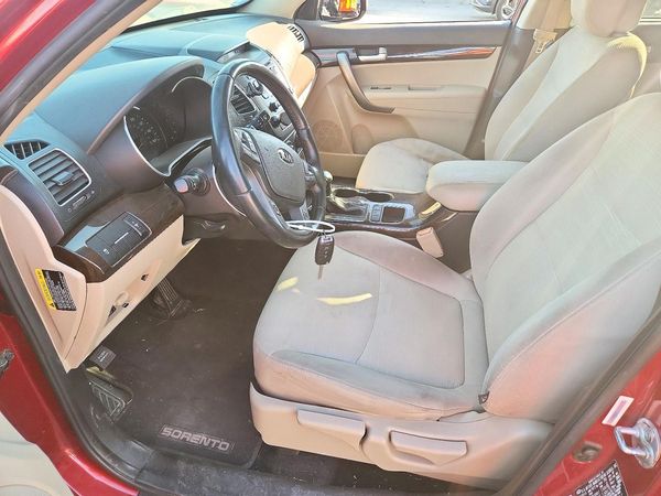 2015 KIA SORENTO GL — DENT