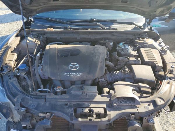 2017 MAZDA 6 — Engine bay