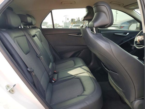 2023 KIA NIRO EX