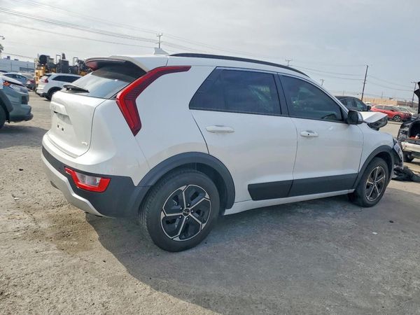 2023 KIA NIRO EX