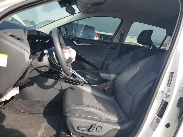 2023 KIA NIRO EX