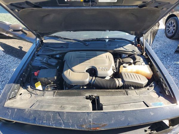 2023 DODGE CHALLENGER SXT — Engine bay