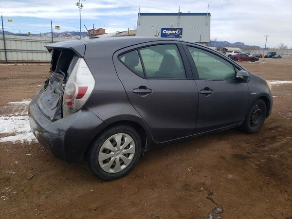 2013 TOYOTA PRIUS
