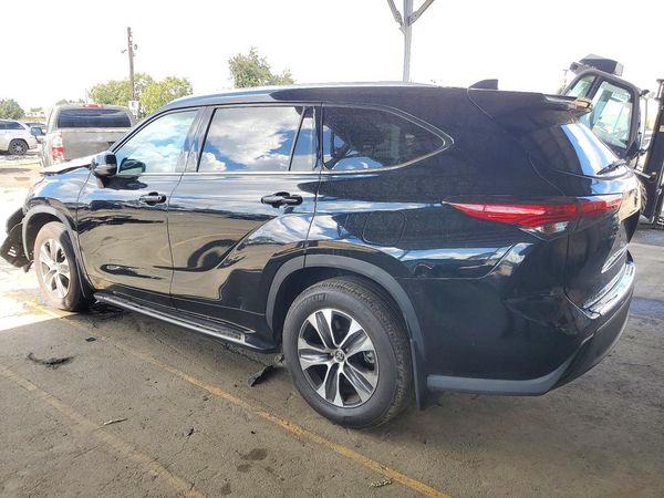 2022 TOYOTA HIGHLANDER XLE — DSRA