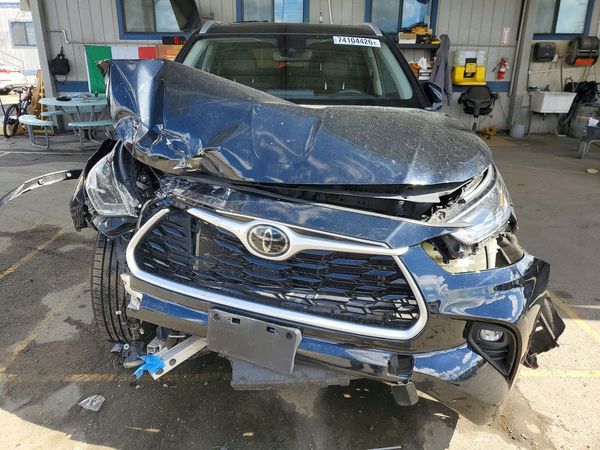 2022 TOYOTA HIGHLANDER XLE — DIRF