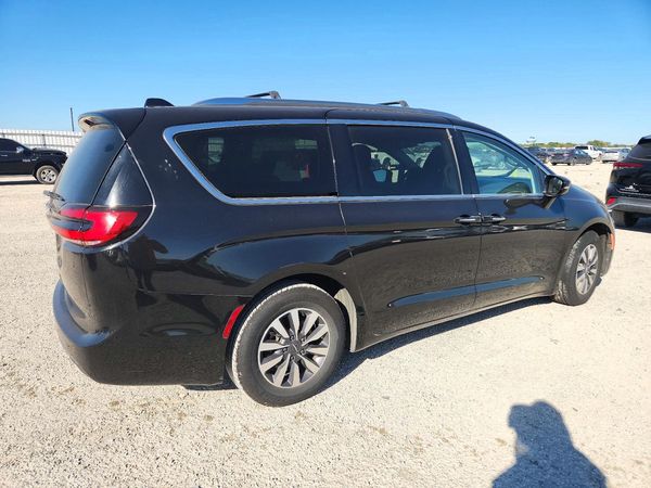 2021 CHRYSLER PACIFICA Touring L — PSRA