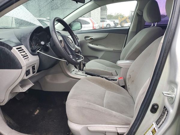 2013 TOYOTA COROLLA — DENT