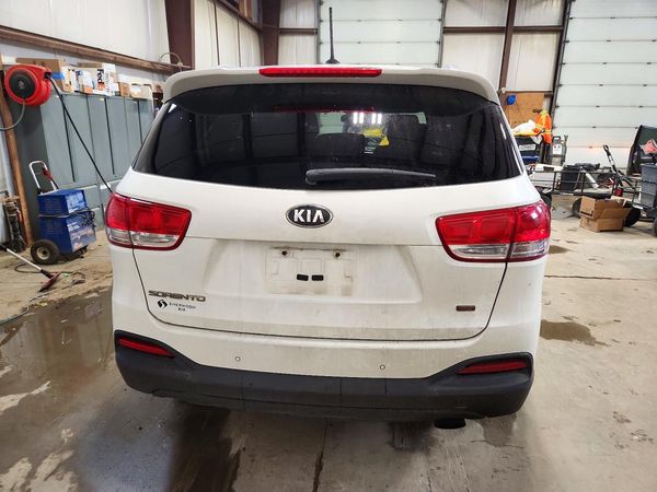 2016 KIA SORENTO L / LX — DIRR