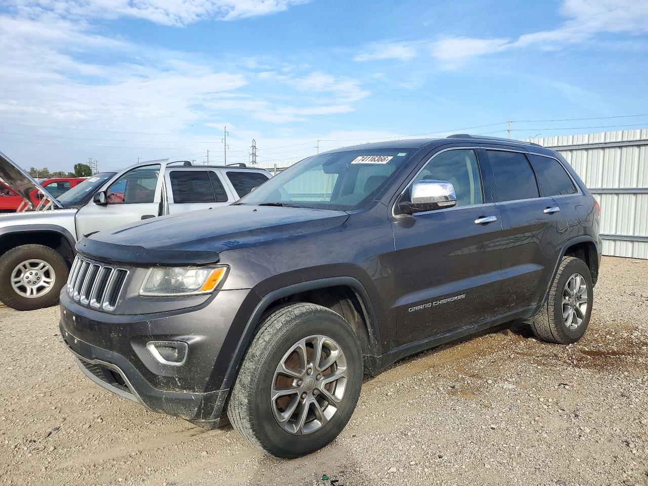 2015 JEEP GRAND CHEROKEE Limited — Front 3/4