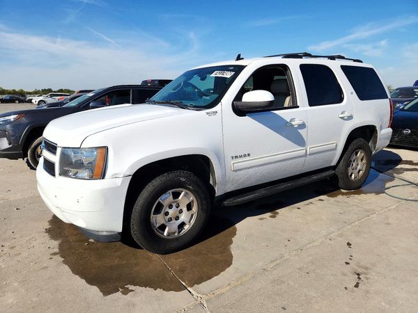2012 CHEVROLET TAHOE LT — Front 3/4