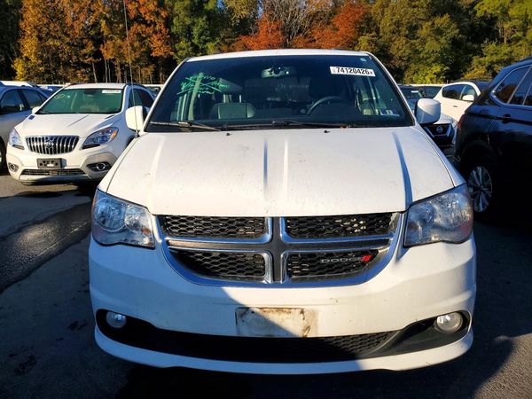 2017 DODGE GRAND CARAVAN SXT — DIRF