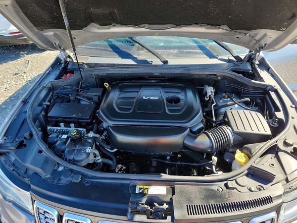 2017 JEEP GRAND CHEROKEE Overland — Engine bay