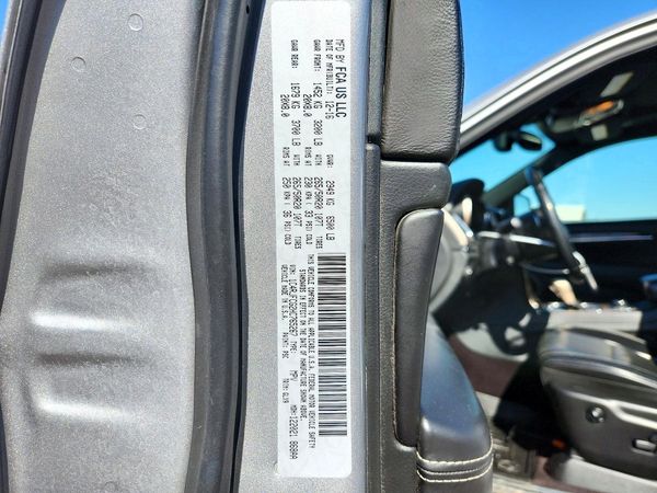 2017 JEEP GRAND CHEROKEE Overland — VINS
