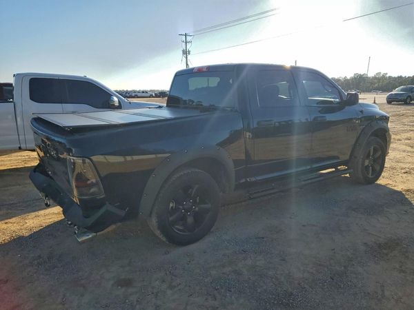 2017 RAM 1500 ST CREW CAB 4X4