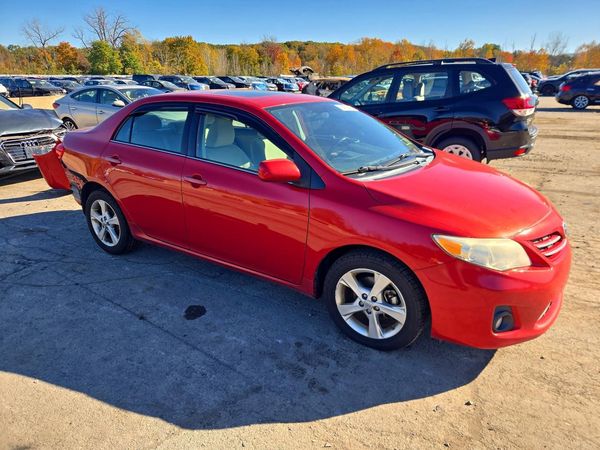 2013 TOYOTA COROLLA — Passenger 3/4