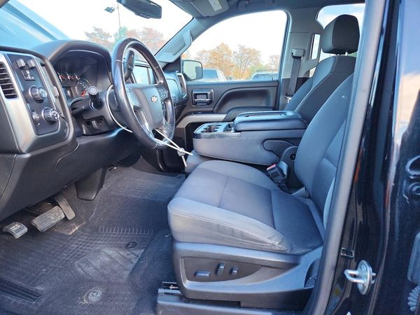 2019 CHEVROLET SILVERADO LT — DENT