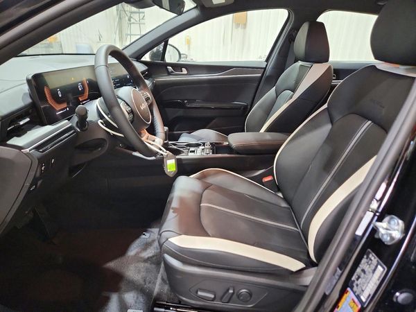 2027 KIA K5 GTL — DENT