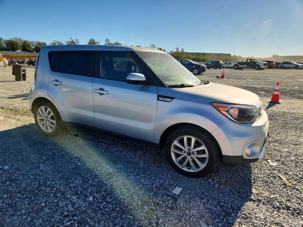2017 KIA SOUL Plus — Passenger 3/4