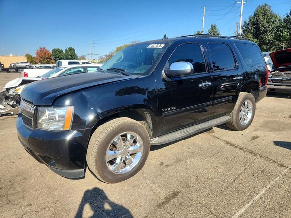 2013 CHEVROLET TAHOE LS — Front 3/4