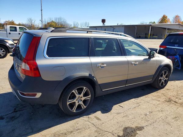 2013 VOLVO XC70 — PSRA