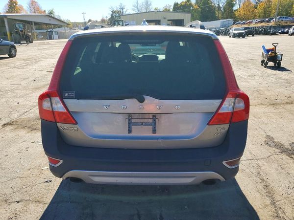 2013 VOLVO XC70 — DIRR