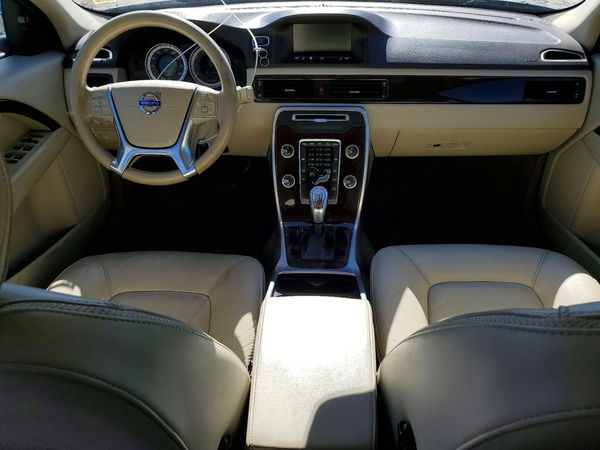 2013 VOLVO XC70 — CKPT
