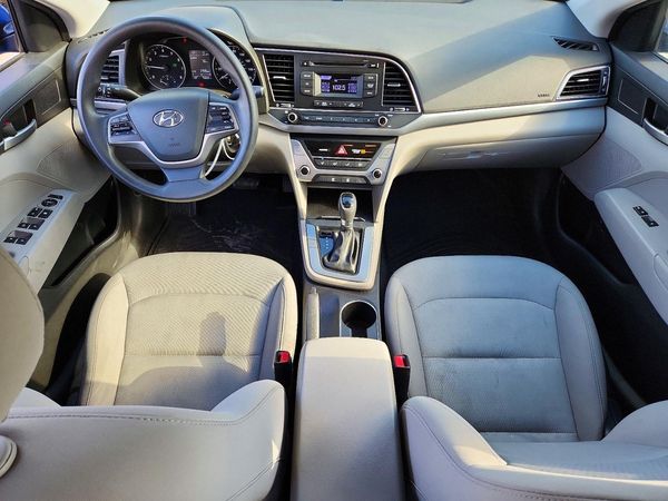 2017 HYUNDAI ELANTRA SE Base — CKPT