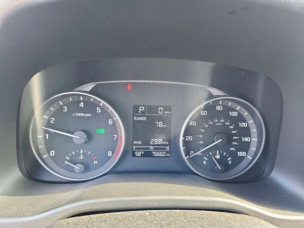 2017 HYUNDAI ELANTRA SE Base — ODOM