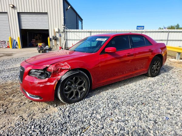 2016 CHRYSLER 300 300S — Front 3/4