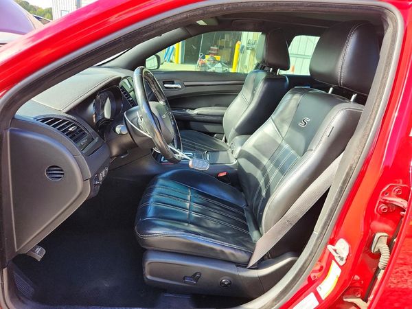 2016 CHRYSLER 300 300S — DENT