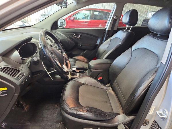 2014 HYUNDAI TUCSON GLS (Middle Level) — DENT