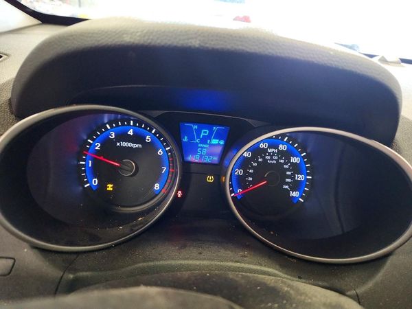 2014 HYUNDAI TUCSON GLS (Middle Level) — ODOM