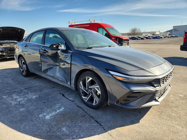 2024 HYUNDAI ELANTRA SEL w/ Convenience Pkg