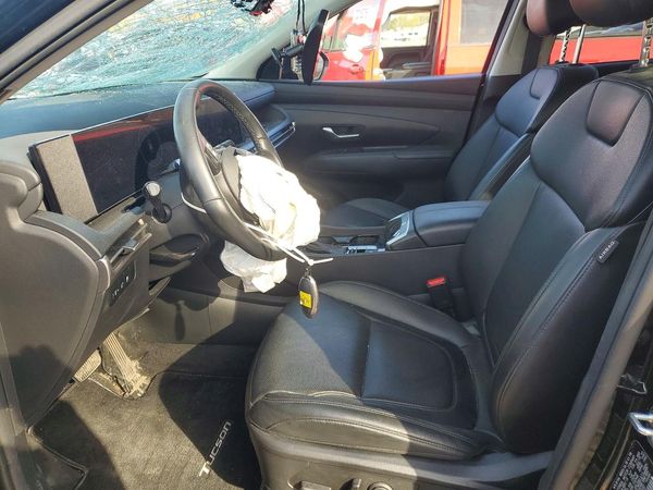 2025 HYUNDAI TUCSON SEL Convenience — DENT