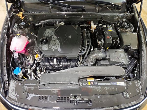 2025 HYUNDAI SONATA SEL — Engine bay