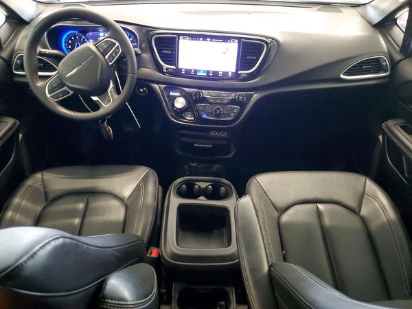 2025 CHRYSLER PACIFICA Select — CKPT