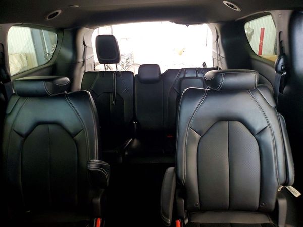 2025 CHRYSLER PACIFICA Select — SUVN