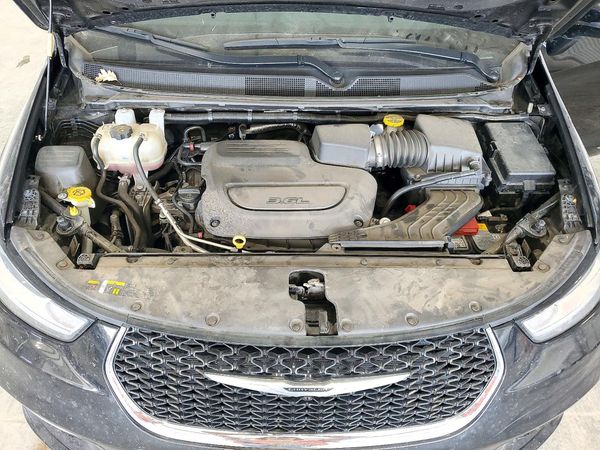2025 CHRYSLER PACIFICA Select — Engine bay