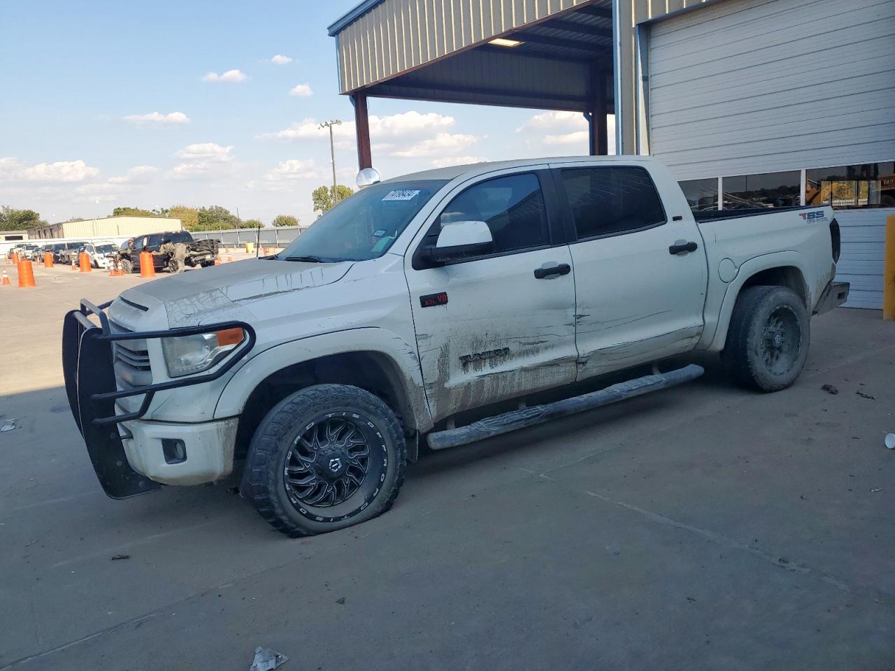 2016 TOYOTA TUNDRA