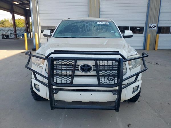 2016 TOYOTA TUNDRA