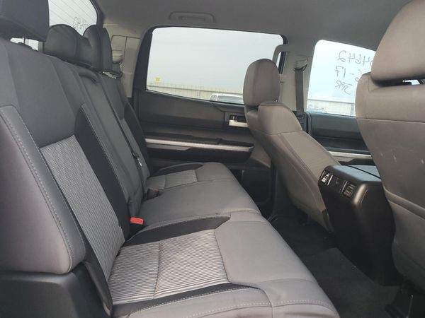 2016 TOYOTA TUNDRA
