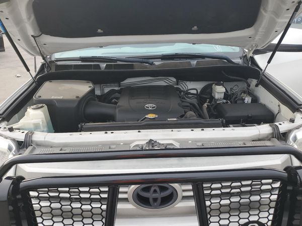 2016 TOYOTA TUNDRA
