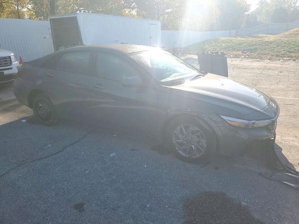 2025 HYUNDAI ELANTRA Blue, SEL Sport — Passenger 3/4