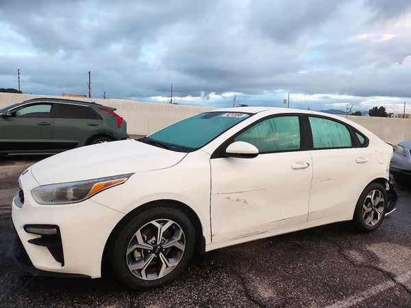2021 KIA FORTE FE, LXS — Front 3/4