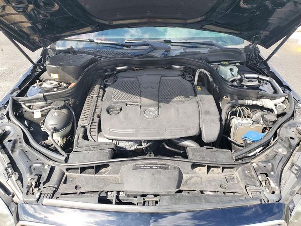 2014 MERCEDES-BENZ E E350 — Engine bay