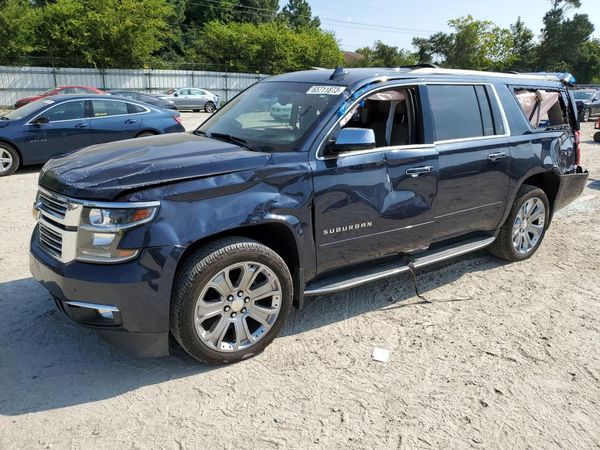 2018 CHEVROLET SUBURBAN Premier — Front 3/4