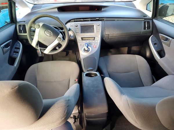 2014 TOYOTA PRIUS