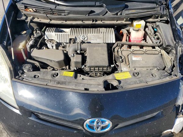 2014 TOYOTA PRIUS
