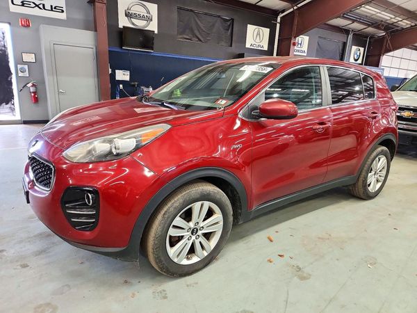 2017 KIA SPORTAGE LX — Front 3/4
