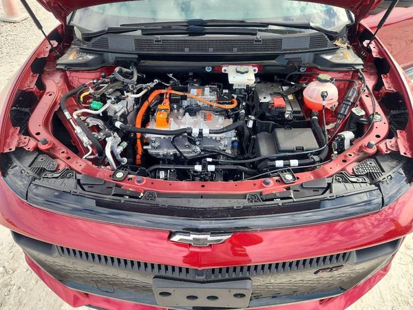 2026 CHEVROLET EQUINOX RS — Engine bay